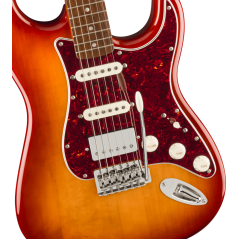 FENDER Limited Edition Classic Vibe '60s Stratocaster HSS, Sienna Sunburst - vai con la sigla